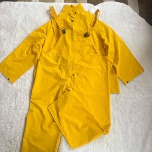 Palmer  Safety Two Piece Rain Suit  and Pants Size Medium Yellow